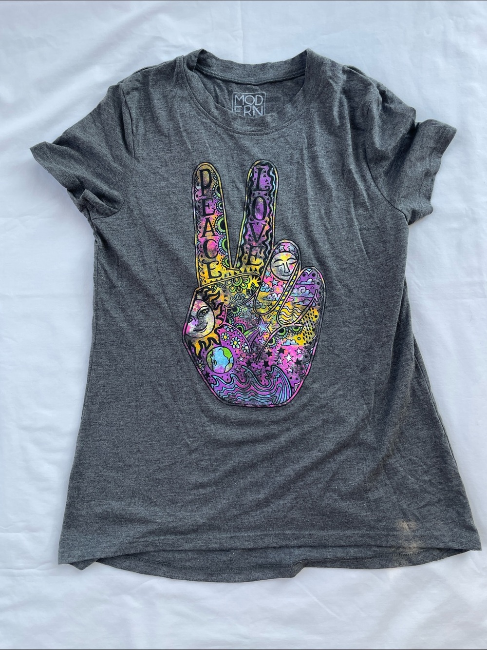 Modern Lux Graphic Peace Sign Tee